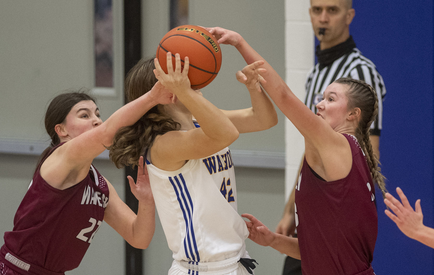 Waverly vs. Wahoo, 1.21